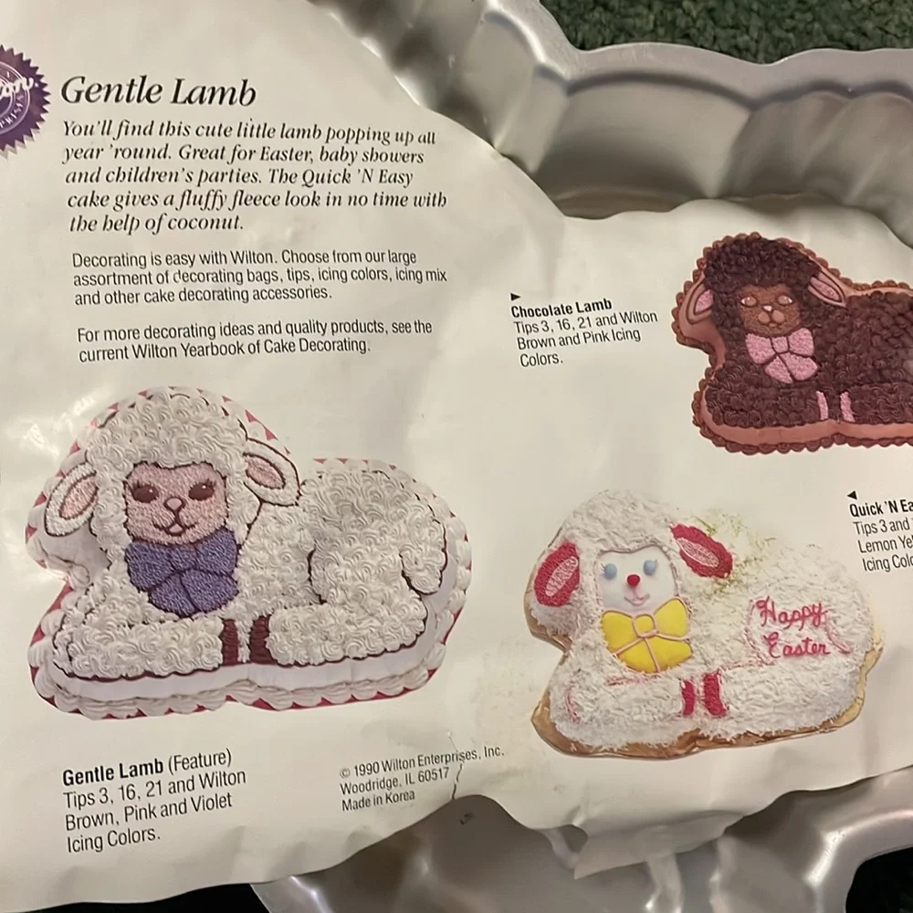 Wilton baking cake pans two animals bear and lamb NWT
